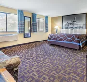 Super 8 by Wyndham Decorah hotel detail image 5