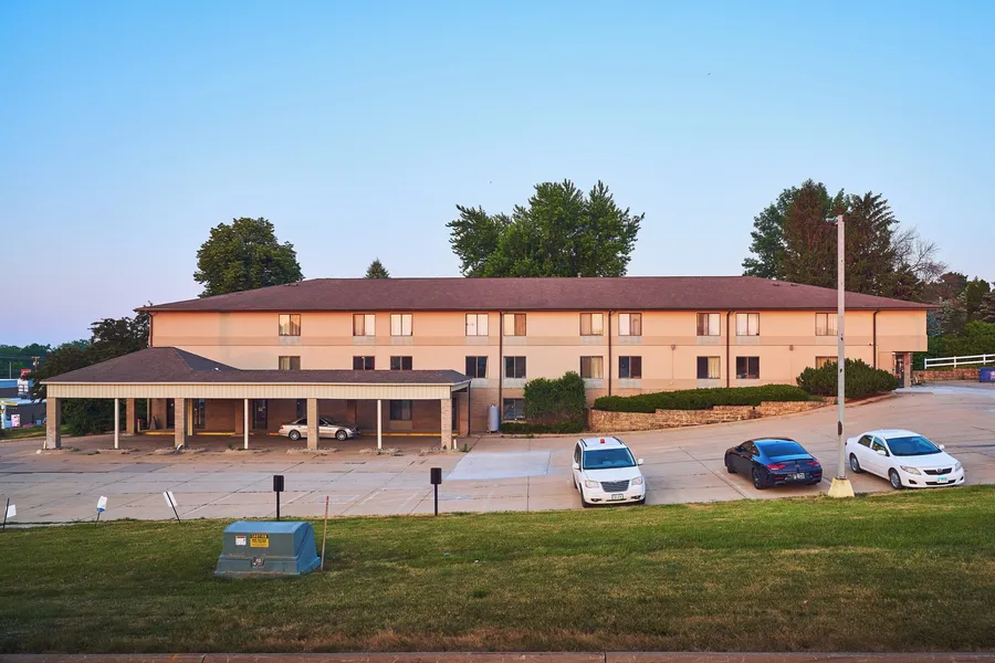 Econo Lodge Maquoketa hotel detail image 2