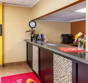 Econo Lodge Inn & Suites Newton hotel detail image 3