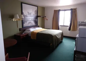 Ainsworth Inn hotel thumbnail 7