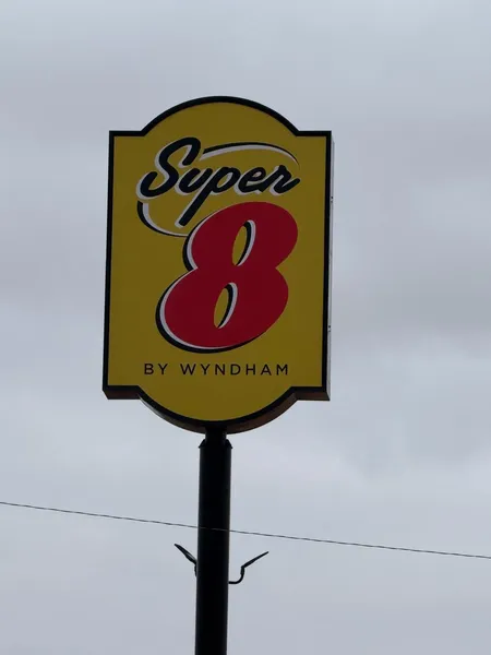 Super 8 by Wyndham Cozad hotel detail image 2