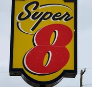 Super 8 by Wyndham Cozad hotel detail image 3