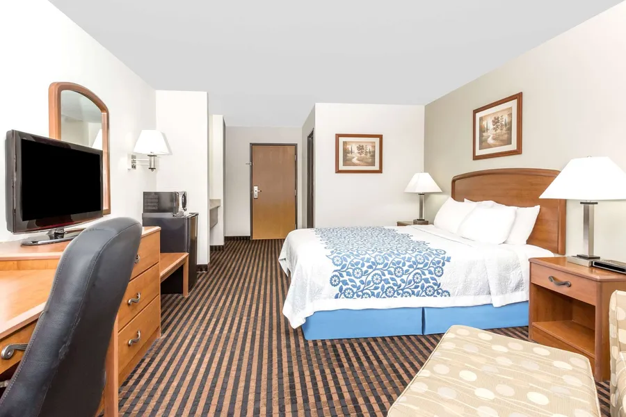 Days Inn by Wyndham Sidney NE hotel detail image 6