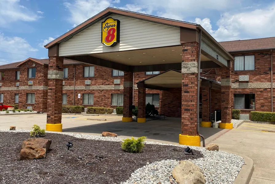 Super 8 by Wyndham Independence KS hotel detail image 6