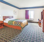 Super 8 by Wyndham Atchison hotel detail image 3