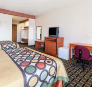Super 8 by Wyndham Atchison hotel detail image 5