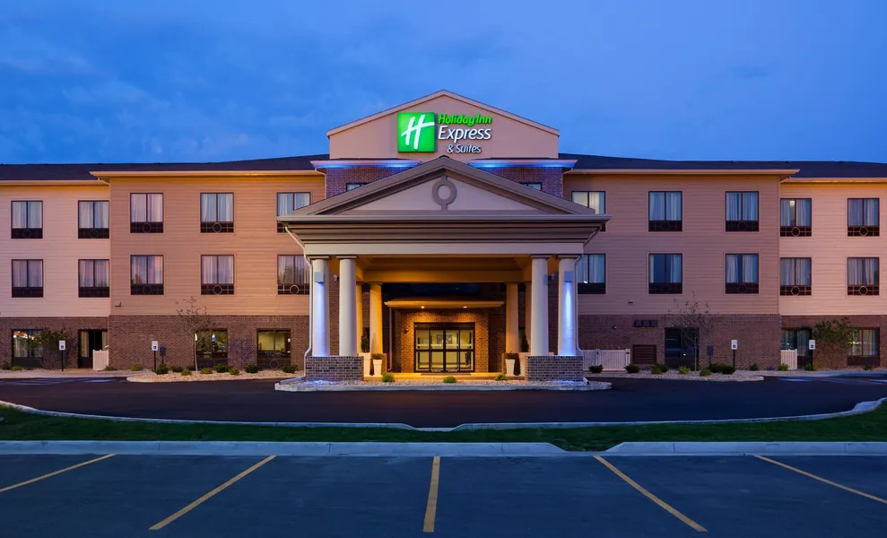 Holiday Inn Express and Suites Mason City by IHG hotel detail image 2