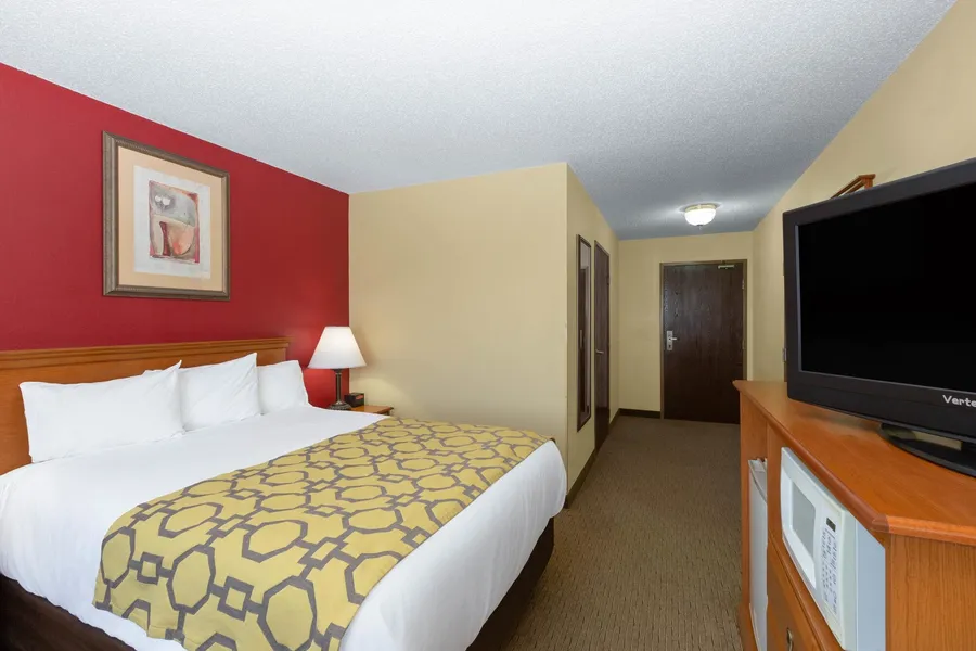 Baymont by Wyndham Fort Dodge hotel detail image 2