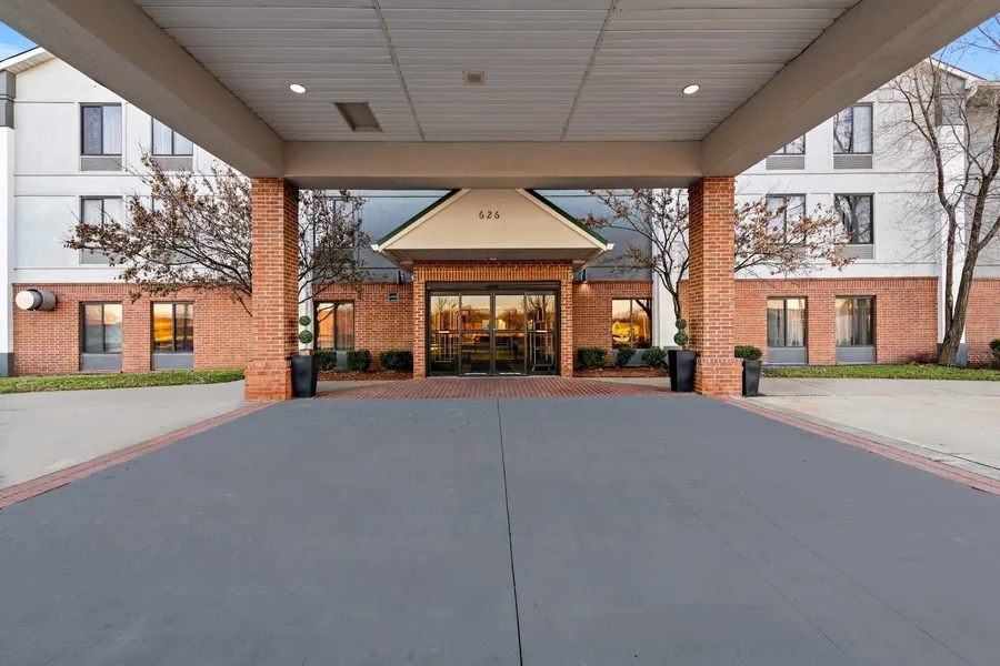 Quality Inn Warrensburg hotel detail image 2