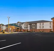 Quality Inn Warrensburg hotel detail image 4