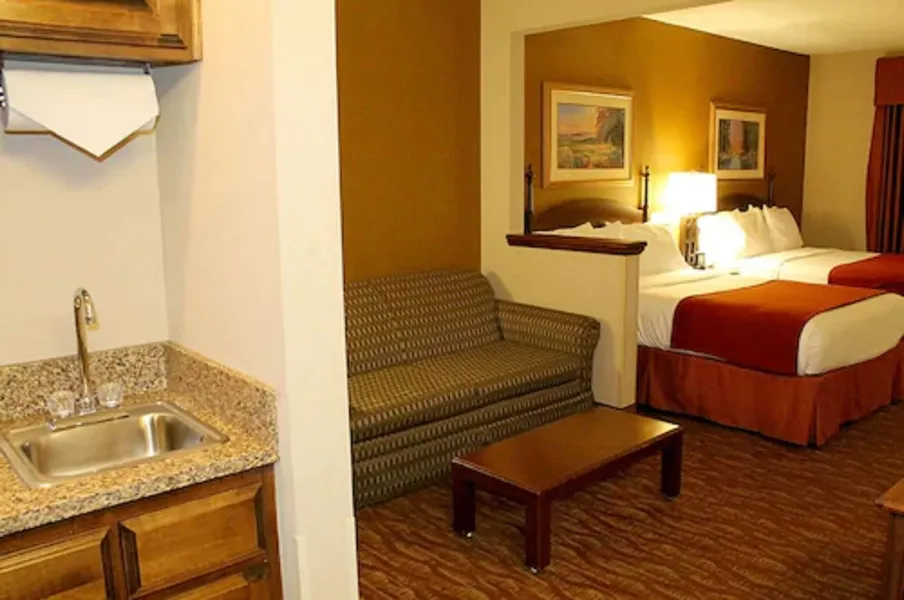 Auburn Place Hotel & Suites - Paducah hotel detail image 6