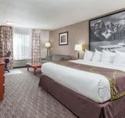 Super 8 by Wyndham Athabasca AB hotel detail image 4