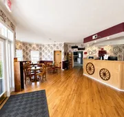 Carriage House Inn hotel detail image 4