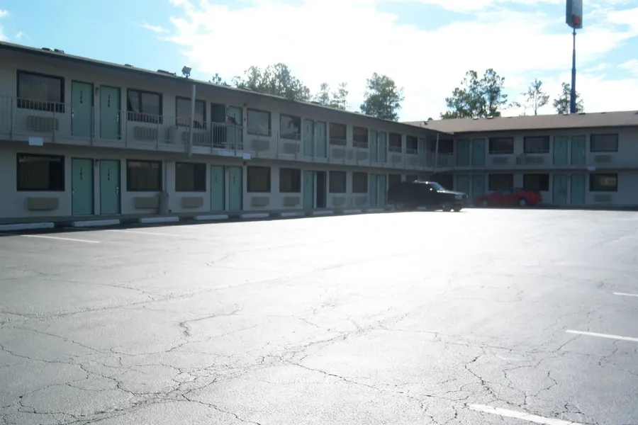 Americas Best Value Inn & Suites Macon at Eisenhower Pkwy hotel detail image 2