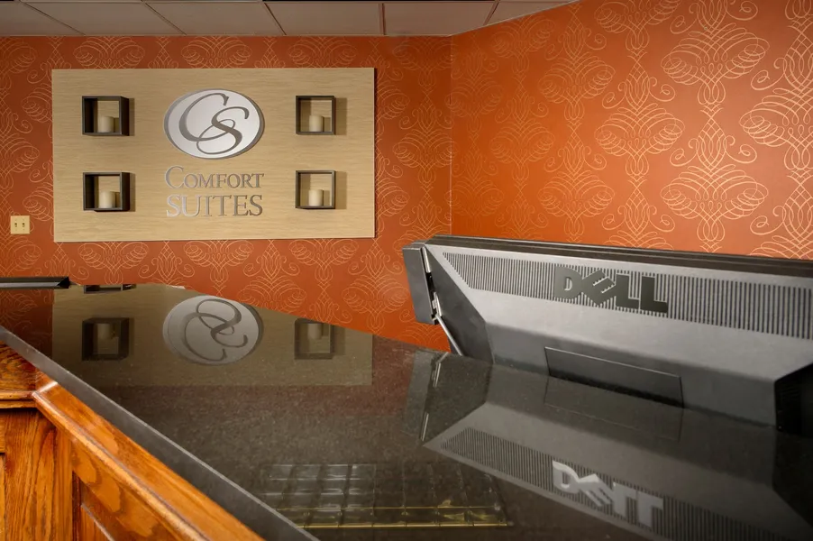 Comfort Suites Dulles Airport hotel detail image 2