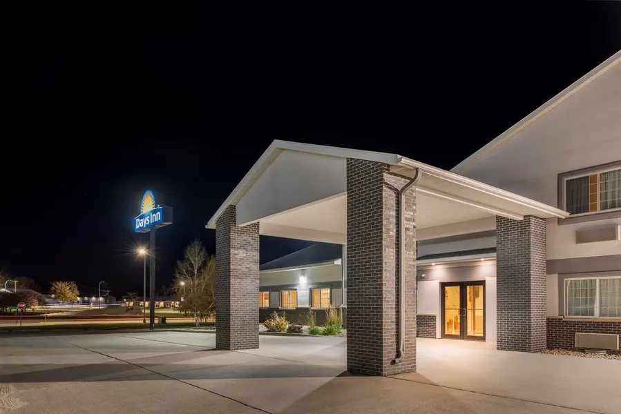 Days Inn by Wyndham Carroll hotel detail image 2
