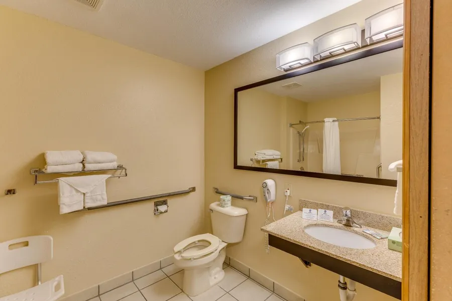 Best Western Lakewinds hotel detail image 6