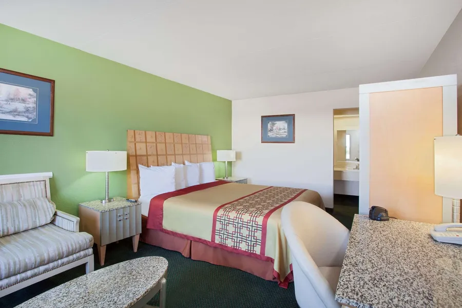 Days Inn by Wyndham Greeneville hotel detail image 6