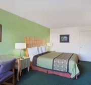 Days Inn by Wyndham Greeneville hotel detail image 7