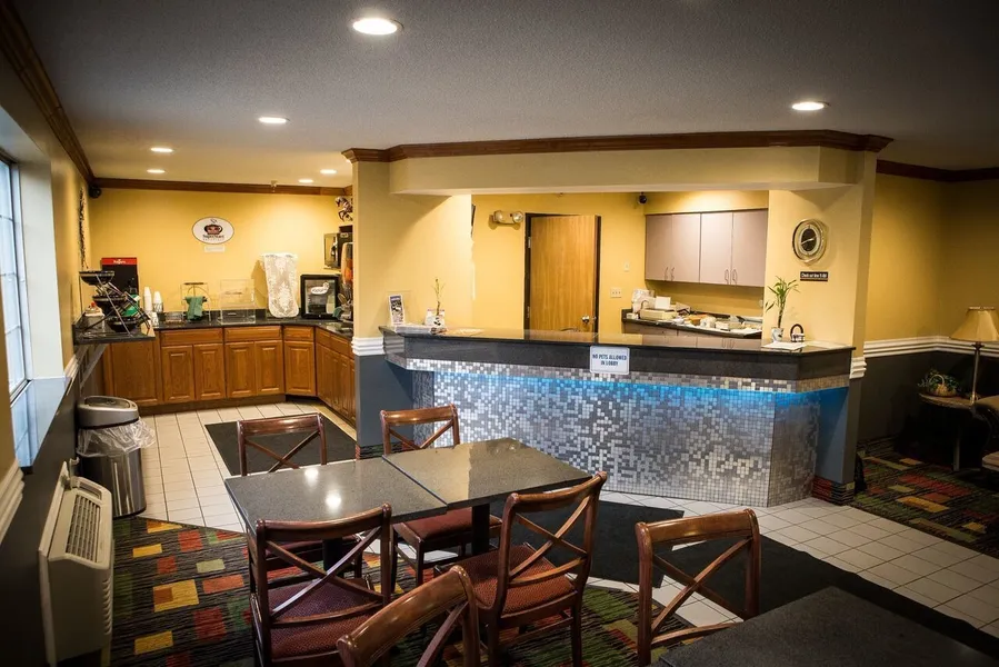 Regency Inn and Suites, Anoka hotel detail image 2