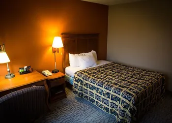 Regency Inn and Suites, Anoka hotel thumbnail 6