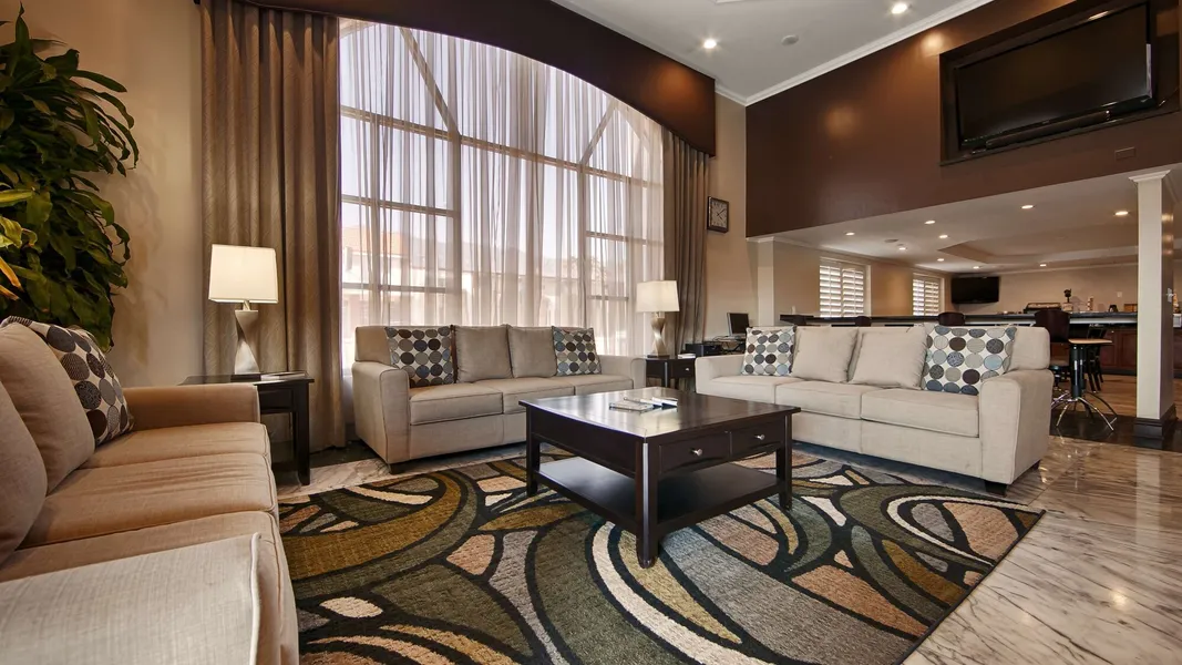 Best Western Pasadena Royale Inn & Suites hotel detail image 2