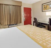 Best Western Pasadena Royale Inn & Suites hotel detail image 7