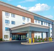 La Quinta Inn by Wyndham St. Louis Hazelwood - Airport North hotel detail image 4