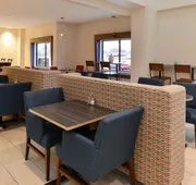 Holiday Inn Express & Suites Raleigh NE - Medical Ctr Area by IHG hotel detail image 4