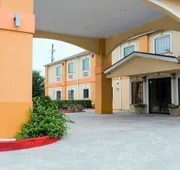 Americas Best Value Inn & Suites Bush Intl Airport hotel detail image 4