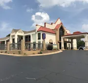 Carolina Inn & Suites of Lake Norman hotel detail image 3