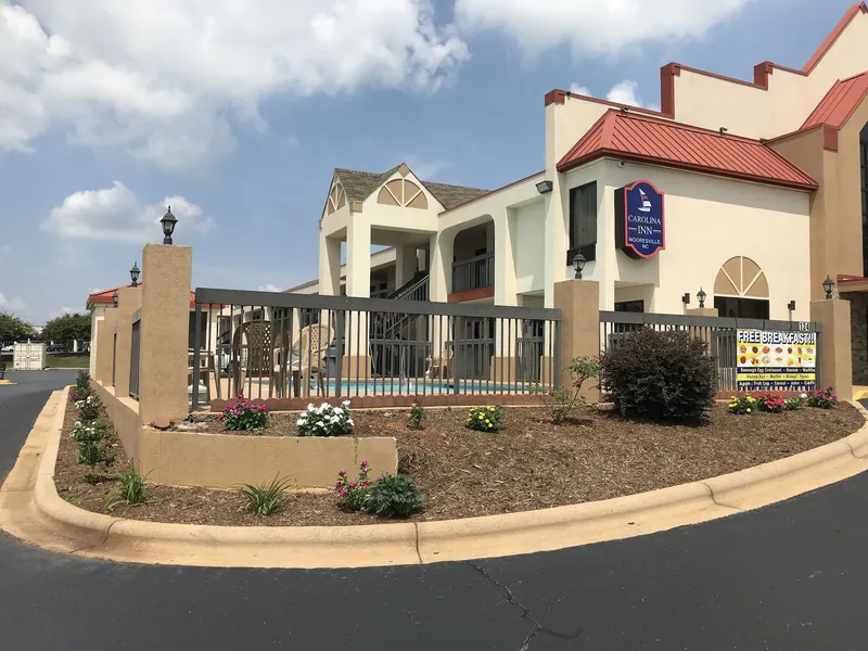 Carolina Inn & Suites of Lake Norman hotel detail image 6