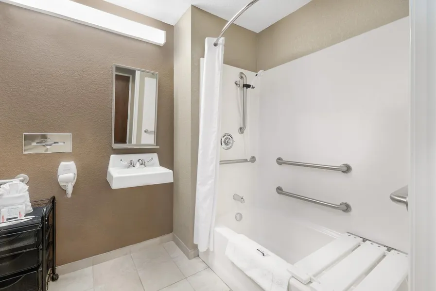 Microtel Inn & Suites by Wyndham Williston hotel detail image 6