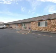 Econo Lodge Inn & Suites Vernal near Dinosaur Monument hotel detail image 3