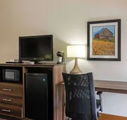 Best Western Colonial Inn hotel detail image 7