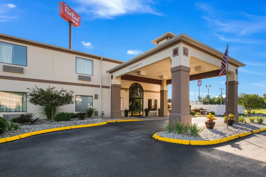 Red Roof Inn Carrollton hotel detail image 6