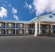 SureStay Hotel by Best Western Bardstown General Nelson hotel detail image 4