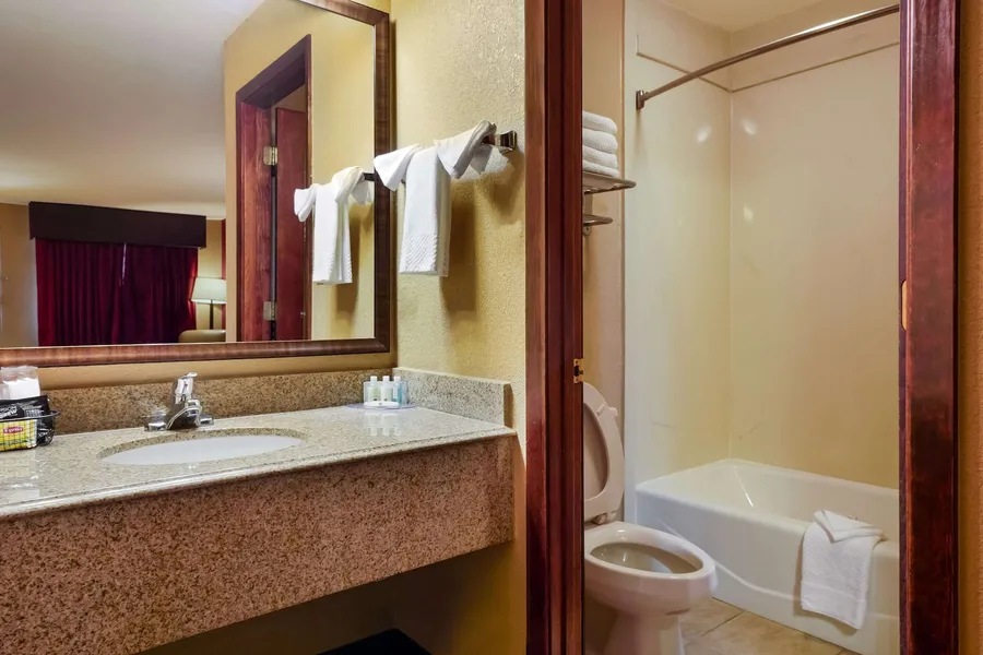 Quality Inn & Suites West Helena hotel detail image 6