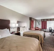 Quality Inn & Suites Lawrence - University Area hotel detail image 7