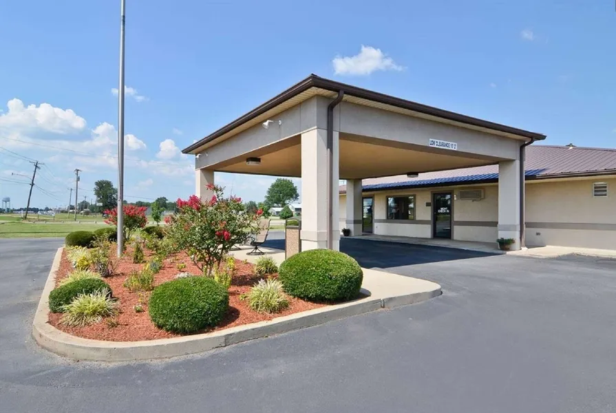 Super 8 by Wyndham McGehee hotel detail image 2