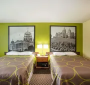 Super 8 by Wyndham Williams hotel detail image 4