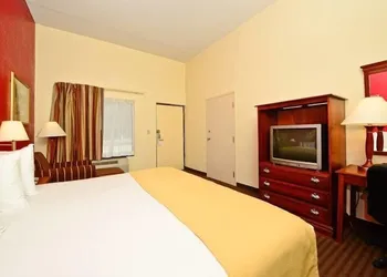 Manchester Heritage Inn And Suites hotel thumbnail 5