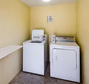 Econo Lodge Inn & Suites Eagle Pass hotel detail image 7