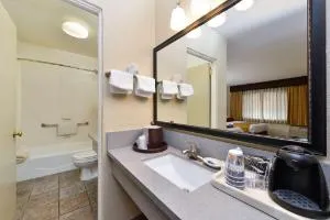 Best Western Frontier Motel hotel thumbnail 5