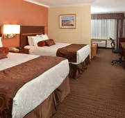 Best Western Plus Landmark Inn hotel detail image 4