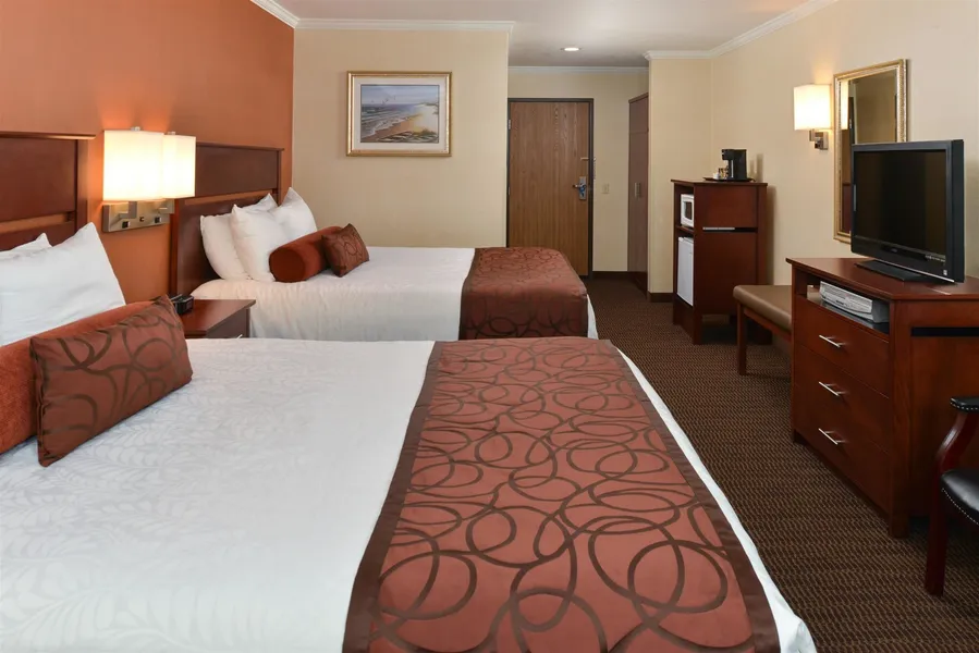 Best Western Plus Landmark Inn hotel detail image 6