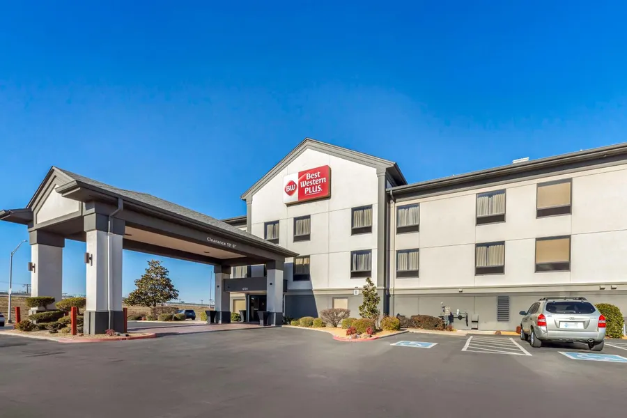 Best Western Plus Midwest City Inn & Suites hotel detail image 2