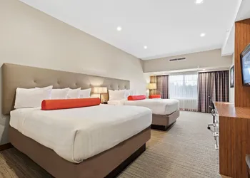 Mountainview Inn & Suites hotel thumbnail 4