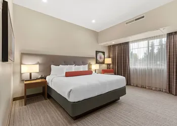 Mountainview Inn & Suites hotel thumbnail 5
