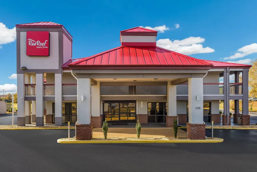 Red Roof Inn & Suites Athens, AL hotel detail image 2